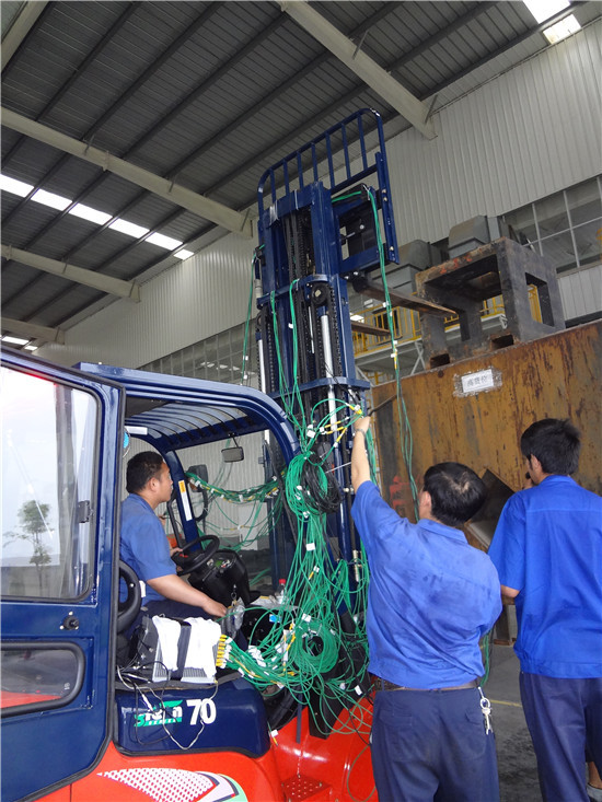 《為(wèi)叉車(chē)把脈》-研發王彥博